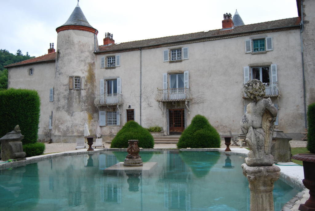 Chateau De Chantelauze Olliergues Εξωτερικό φωτογραφία